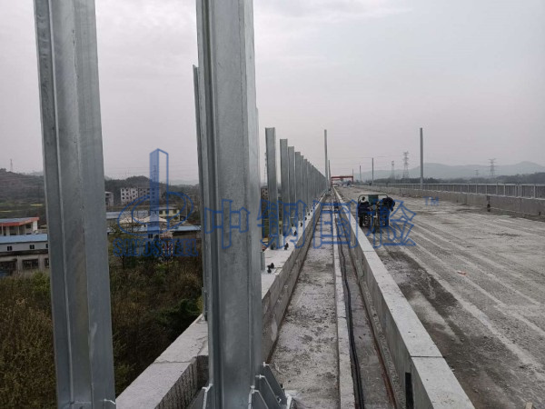 橋梁聲屏障拉拔試驗(yàn)檢測(cè)現(xiàn)場(chǎng)